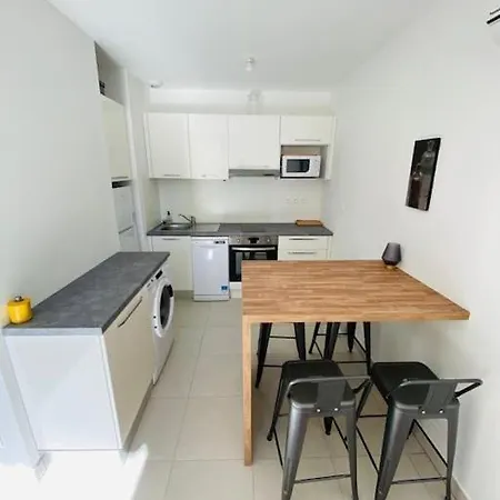 Apartment Au Coeur De - Calme Et Lumineux *